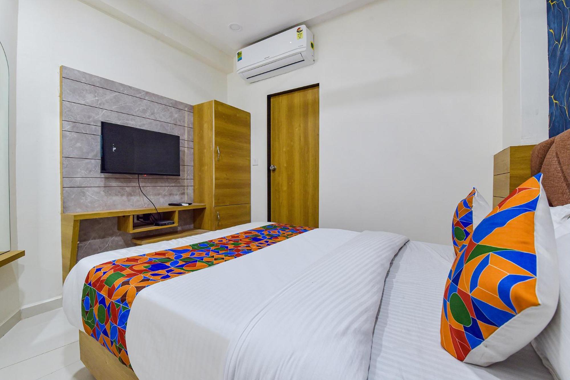 Hotel Green Tree Ahmedabad Exterior photo